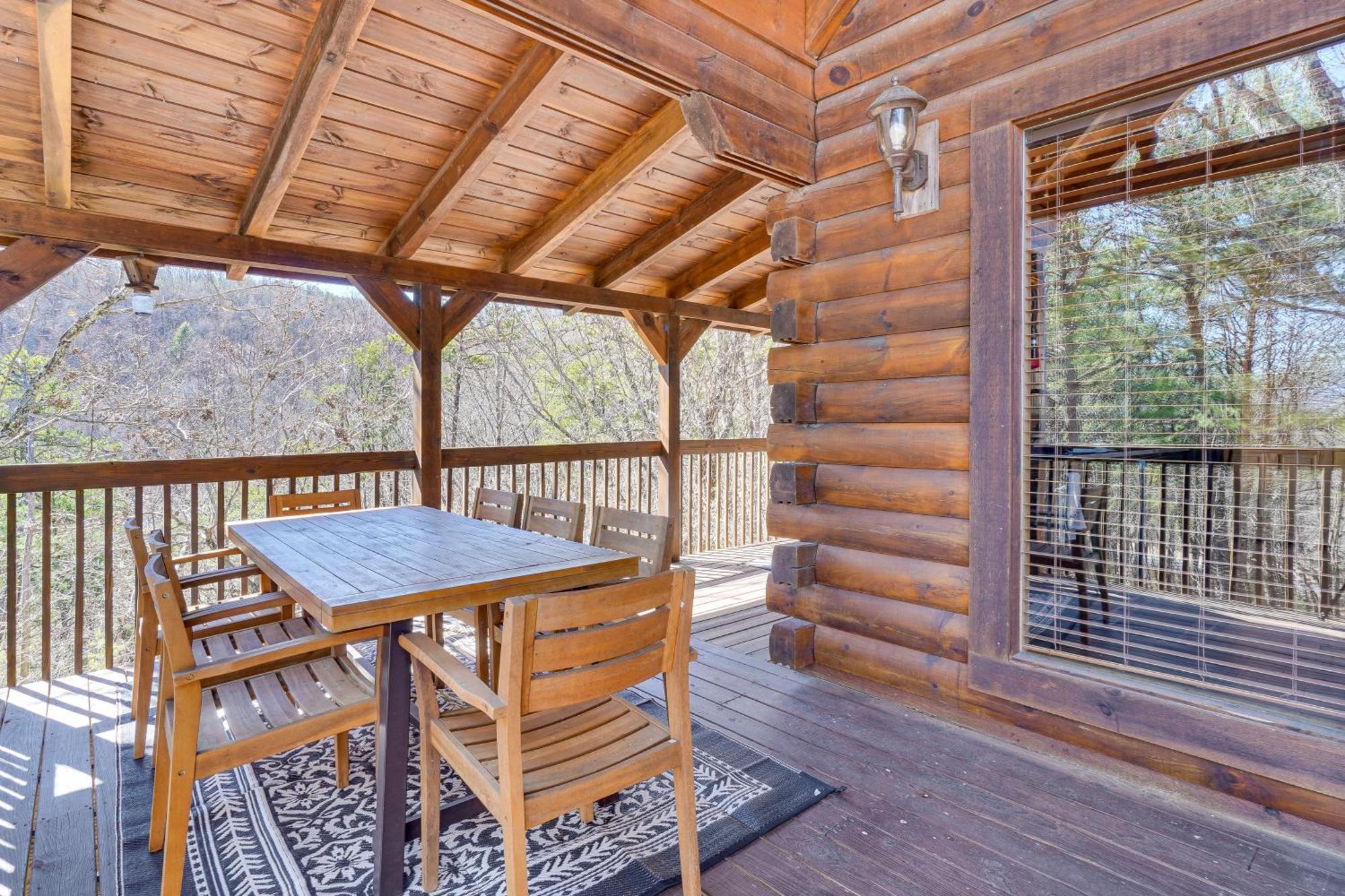 Sevierville Cabin With Deck Minutes To Pigeon Forge Exterior foto